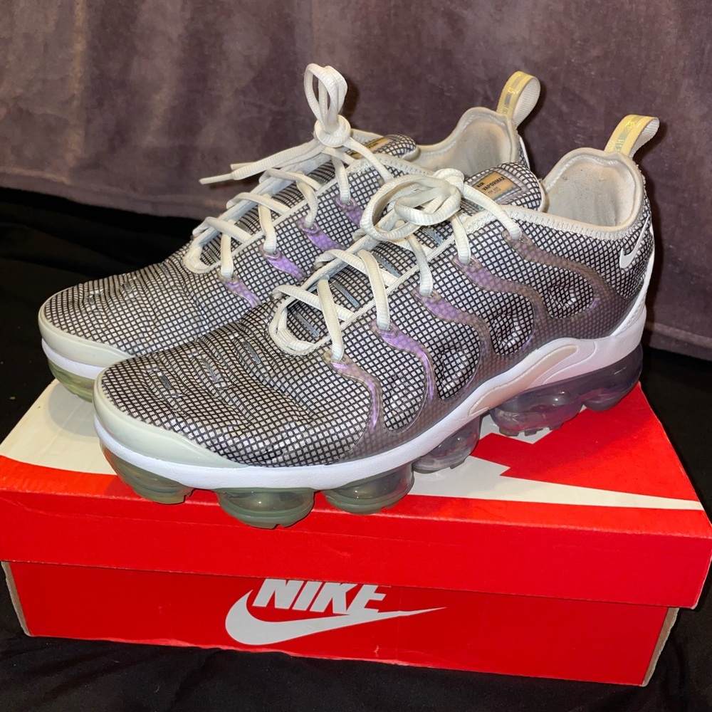 Vapor Max Plus ‘Grid Print’ (Used)
